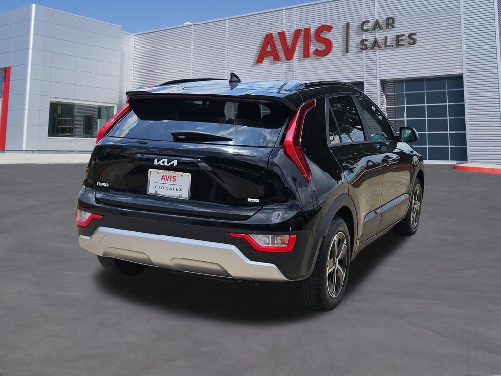 Used 2025 Kia Niro LX FWD image 6