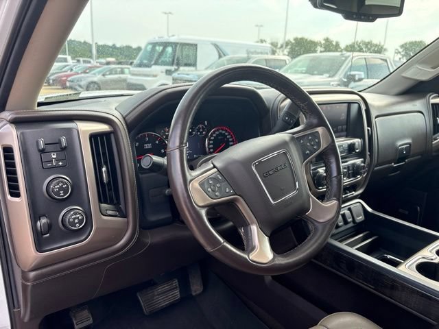 Used 2016 GMC Sierra 1500 Denali w/ Enhanced Driver Alert Package AWD/4WD image 15