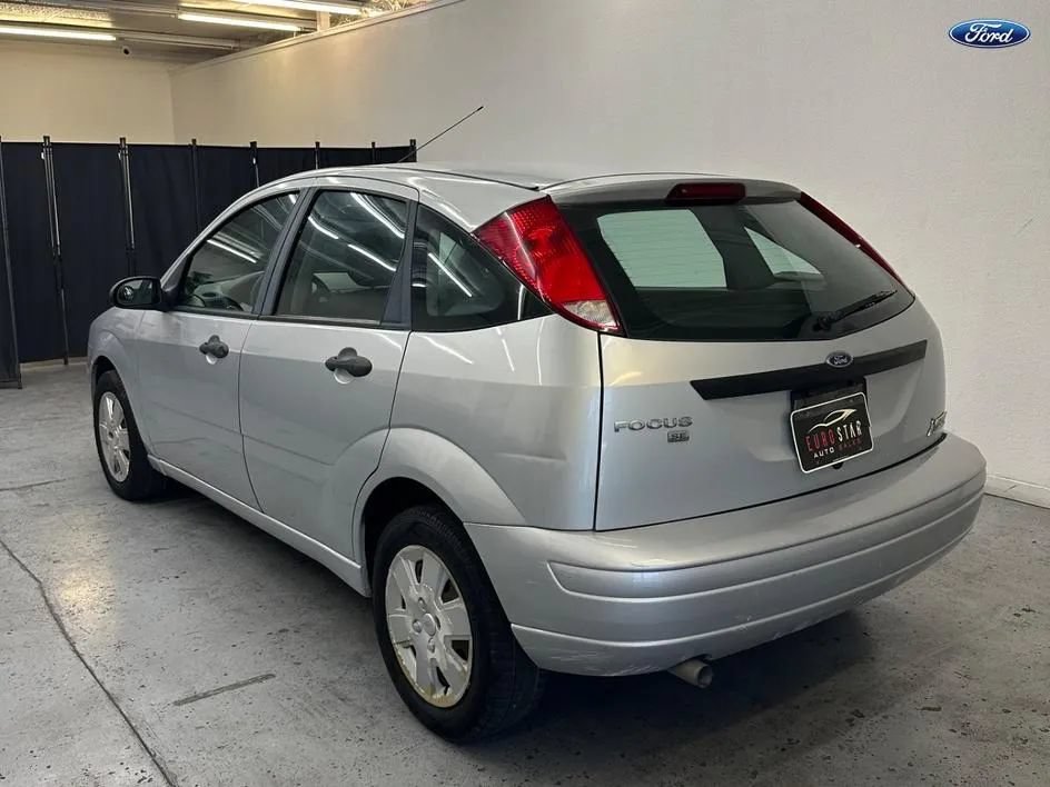Used 2007 Ford Focus S FWD image 5