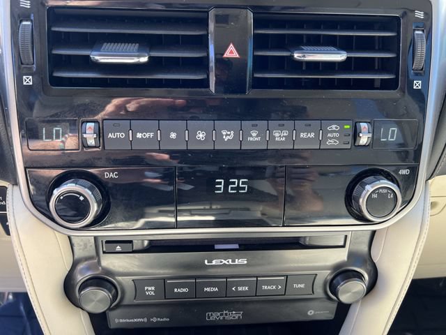 Certified 2023 Lexus GX 460 Premium w/ Accessory Package AWD/4WD image 17