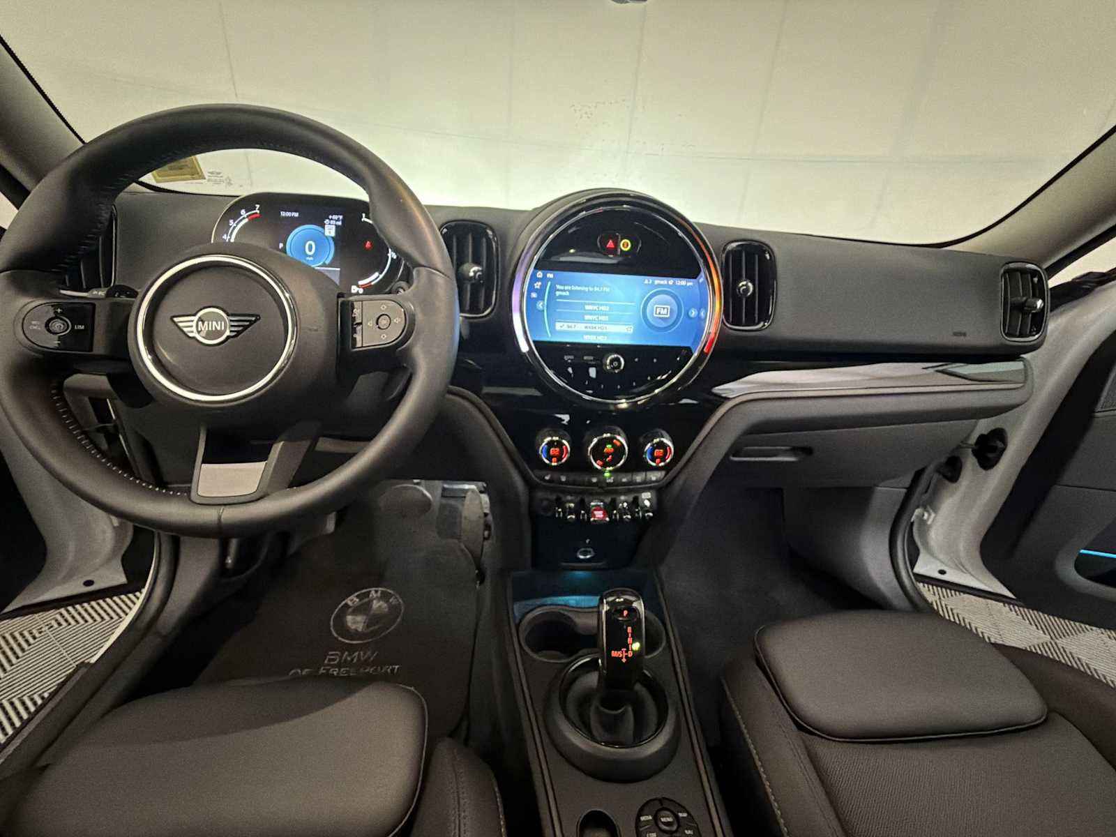 Used 2024 MINI Cooper Countryman S w/ Premium Package AWD/4WD image 14