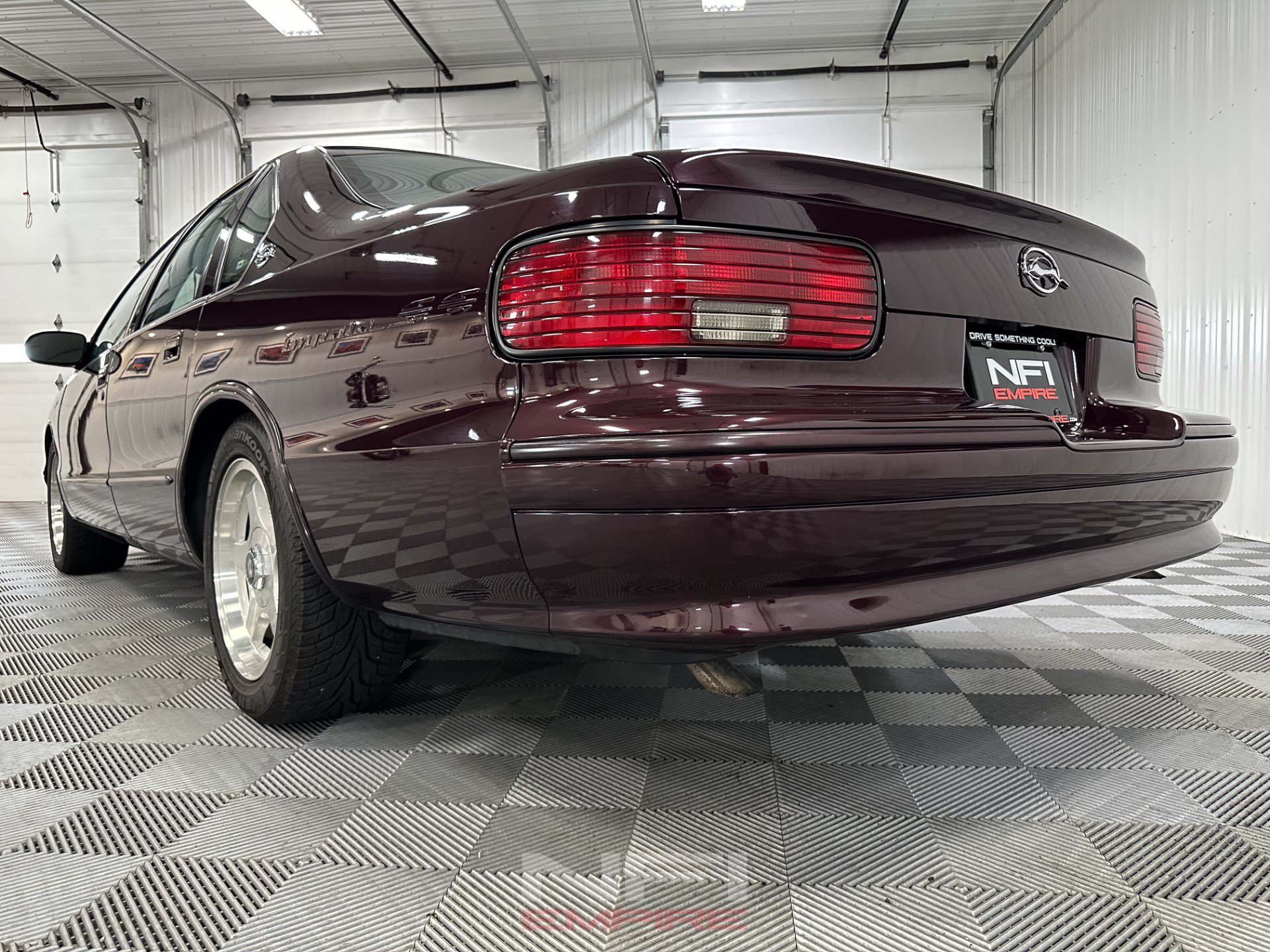 Used 1995 Chevrolet Impala SS RWD image 21
