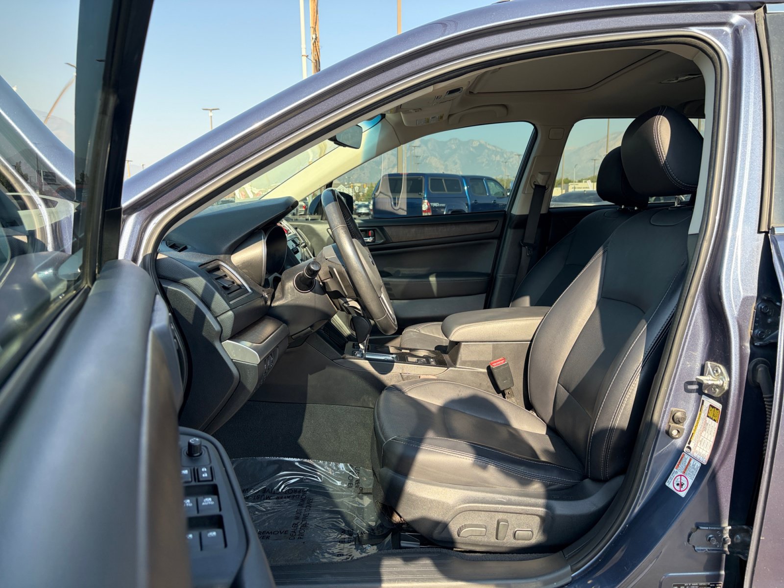 Used 2017 Subaru Outback 3.6R Limited AWD/4WD image 11