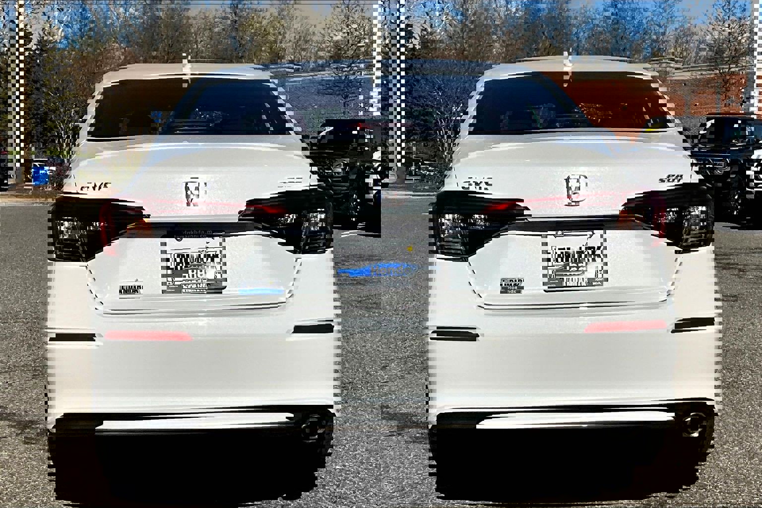 Used 2023 Honda Civic Sport image 4