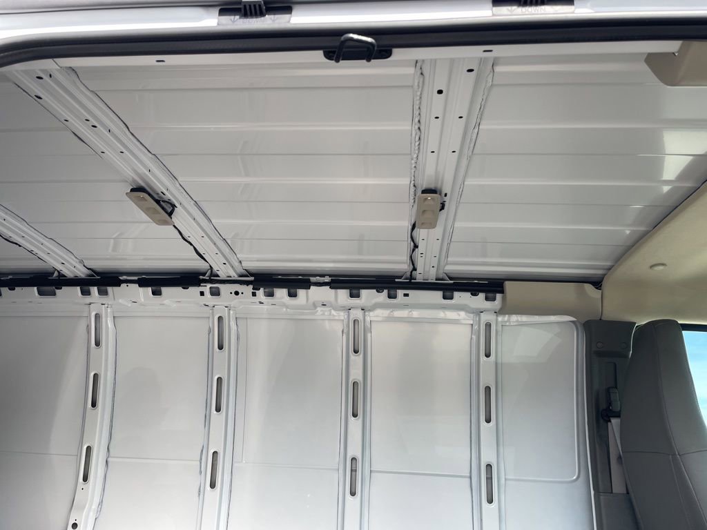 New 2025 Chevrolet Express 2500 Work Van image 32