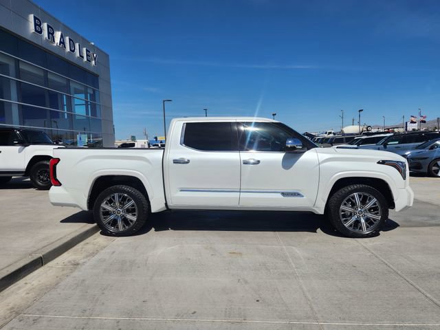 Used 2025 Toyota Tundra Platinum AWD/4WD image 4