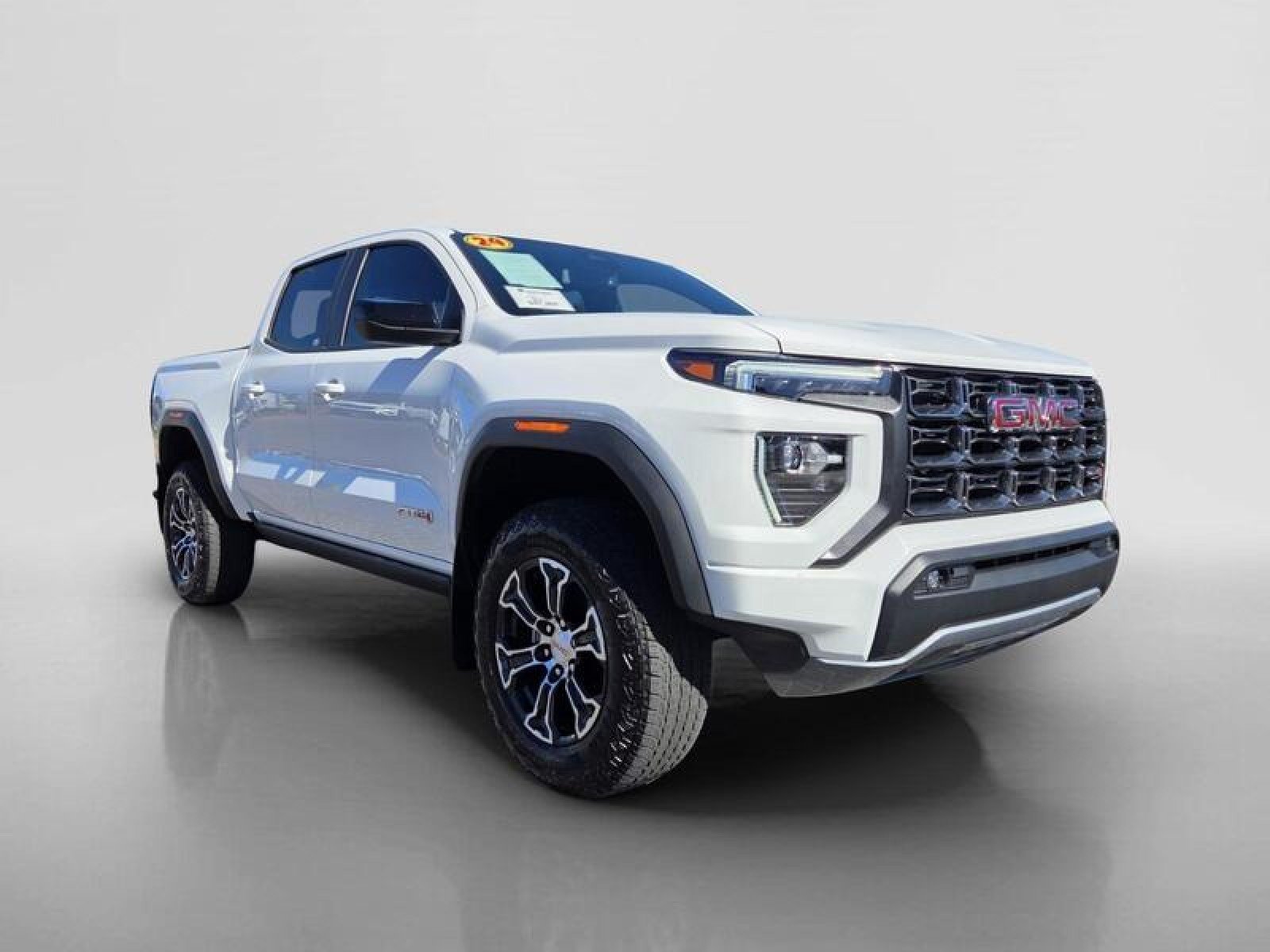 Used 2024 GMC Canyon AT4 w/ Canyon Safety Plus Package AWD/4WD image 7