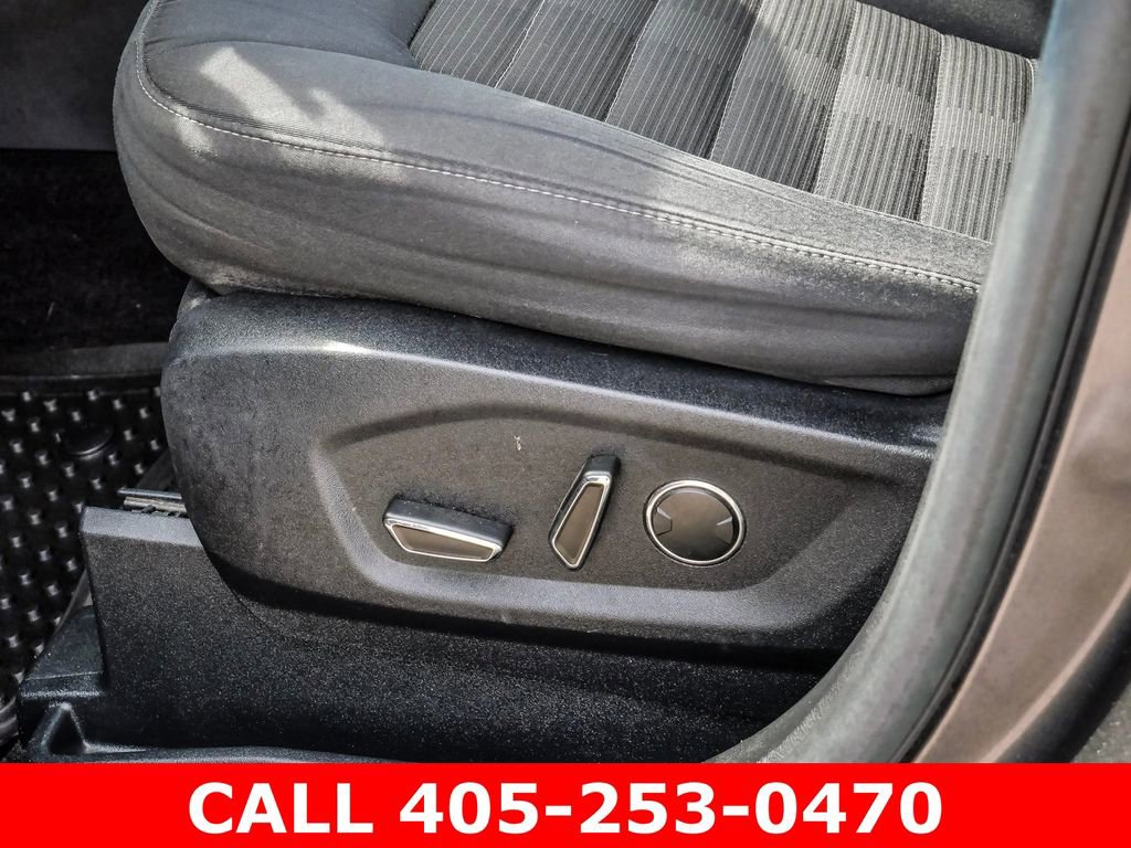 Used 2015 Ford Edge SEL FWD image 27