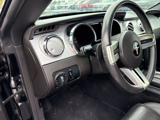 Used 2009 Ford Mustang GT Premium RWD image 14