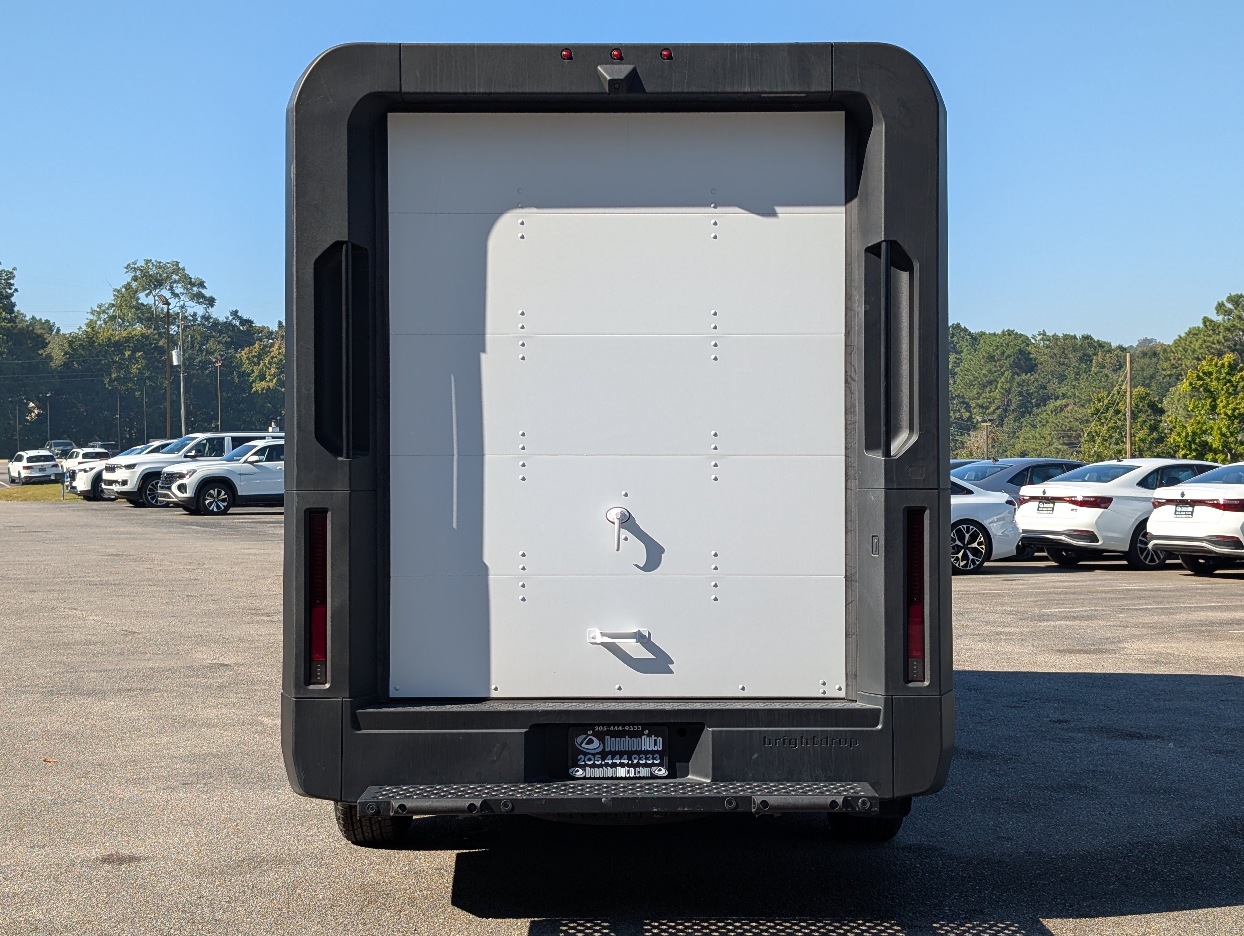 Used 2024 Chevrolet Brightdrop 600 w/ Commercial Equipment Package AWD/4WD image 8