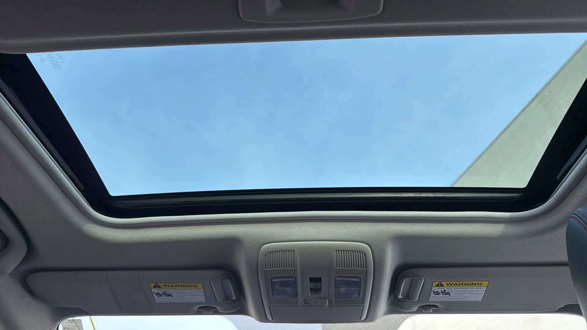 Used 2015 MAZDA MAZDA3 i Grand Touring image 28