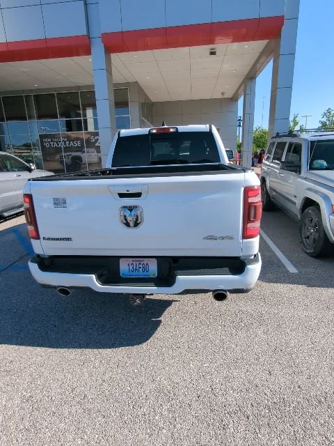Used 2022 RAM 1500 Laramie w/ Sport Appearance Package AWD/4WD image 10