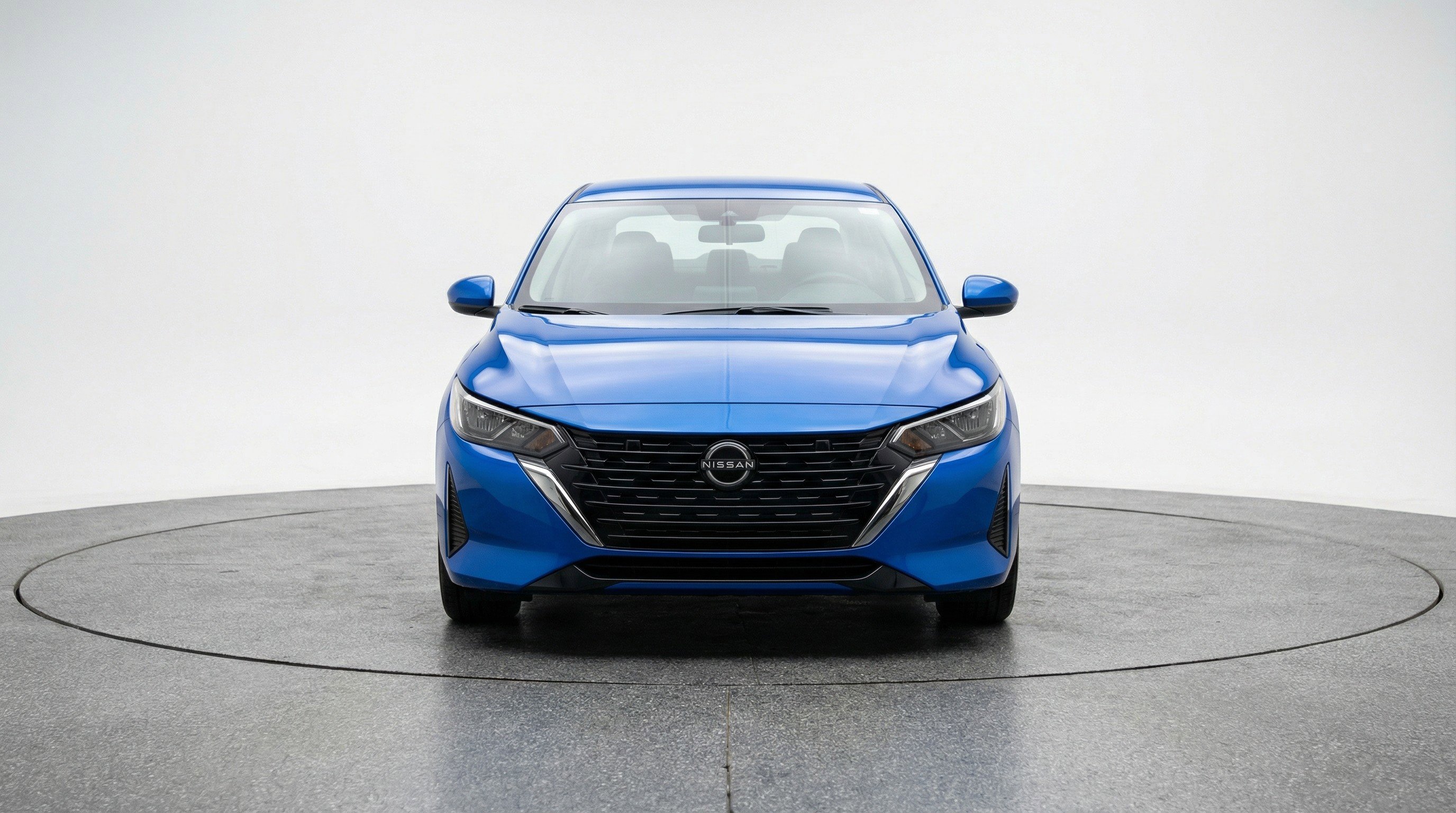 Used 2025 Nissan Sentra SV image 2