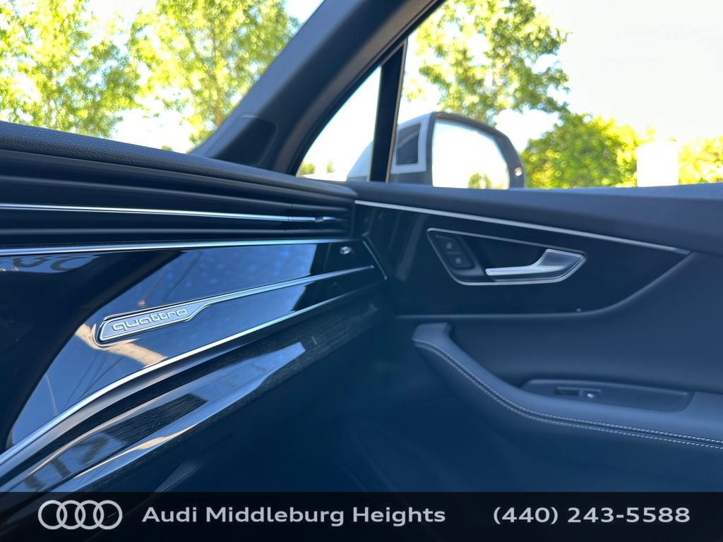 Certified 2025 Audi Q7 3.0T Premium Plus w/ Premium Plus Package AWD/4WD image 33