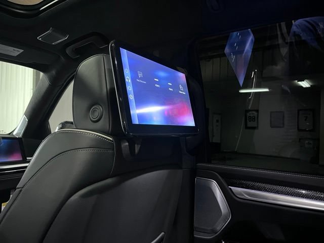 Used 2026 Cadillac Escalade V w/ LPO, ONYX Package AWD/4WD image 40