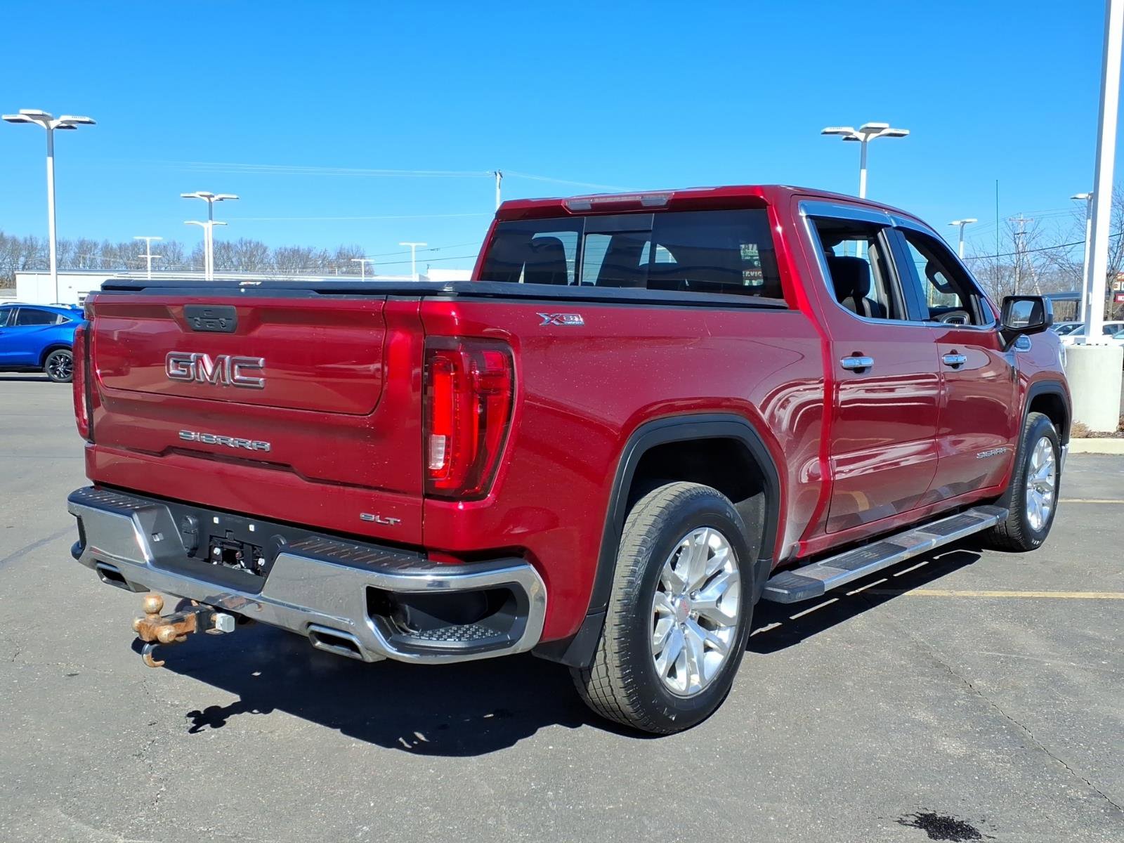 Used 2021 GMC Sierra 1500 SLT w/ SLT Premium Package image 11