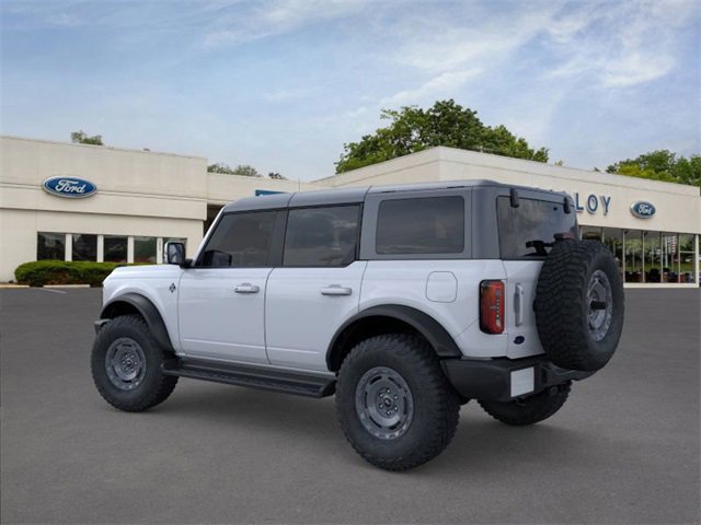New 2025 Ford Bronco Outer Banks w/ Sasquatch Package image 4