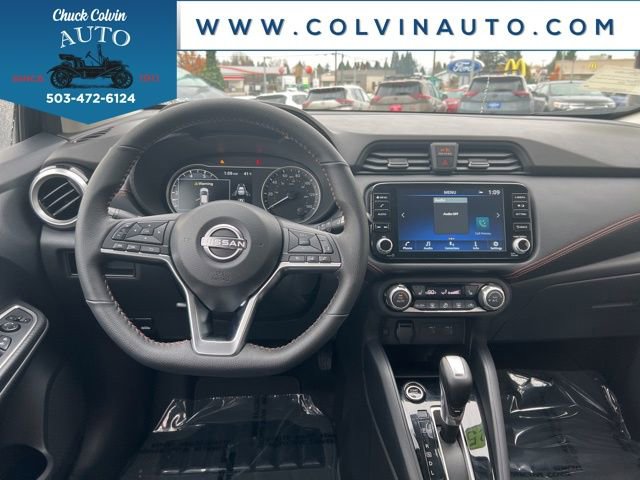 New 2025 Nissan Versa SR w/ Trunk Package image 16