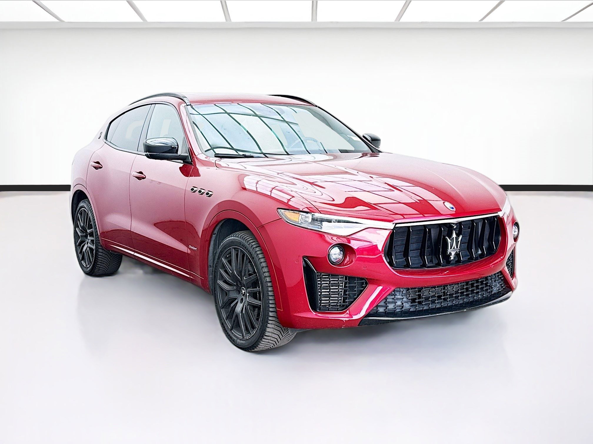 Used 2020 Maserati Levante GranSport AWD/4WD image 3