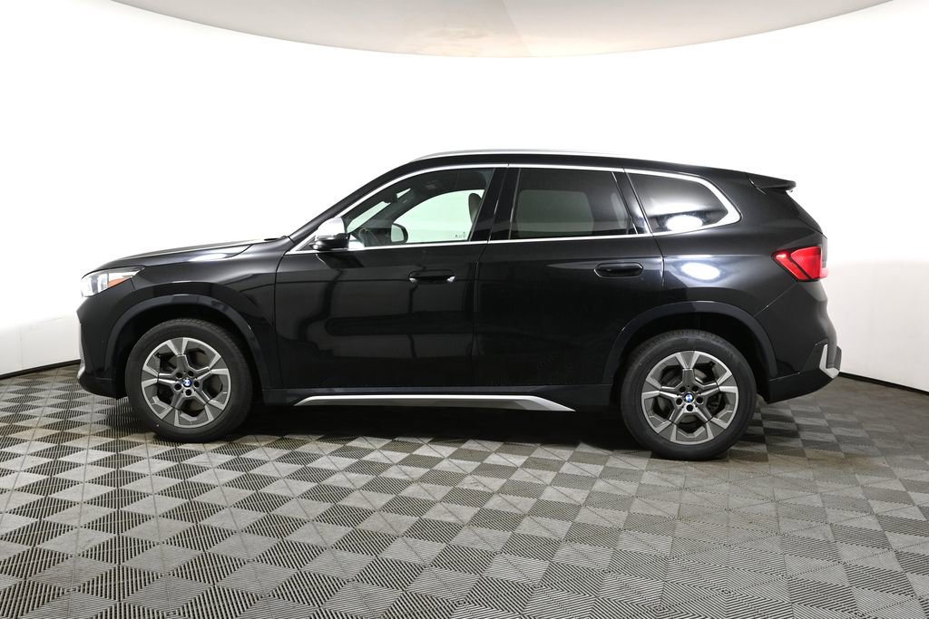 Certified 2023 BMW X1 xDrive28i w/ Convenience Package AWD/4WD image 2