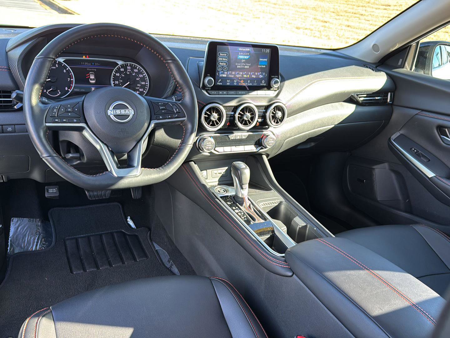 Used 2024 Nissan Sentra SR w/ SR Premium Package image 16