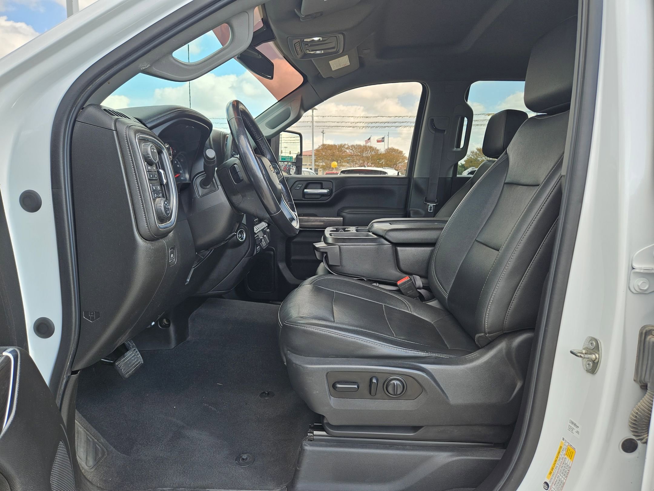 Used 2021 Chevrolet Silverado 2500 LTZ image 9