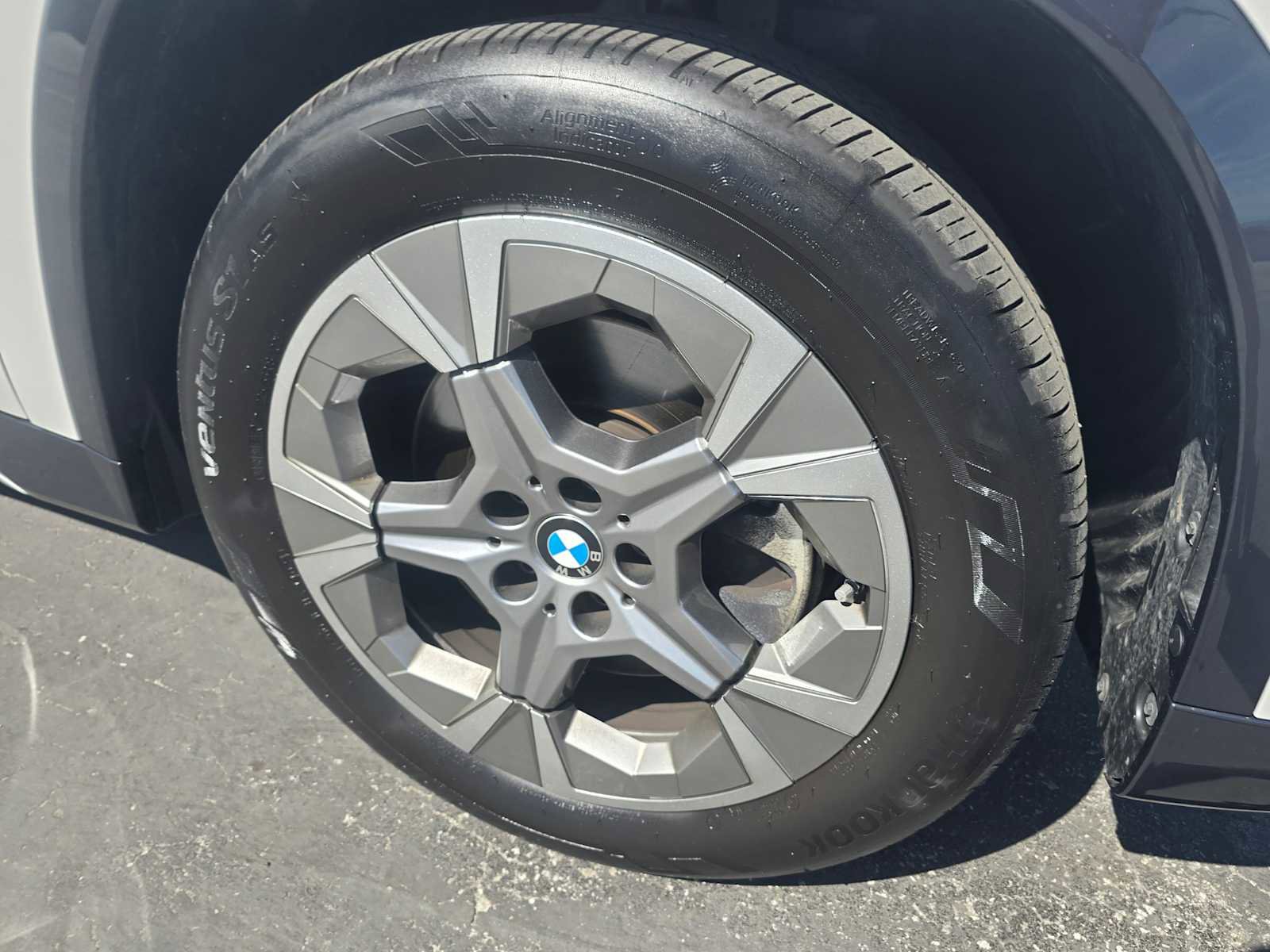 Used 2025 BMW X1 xDrive28i image 9