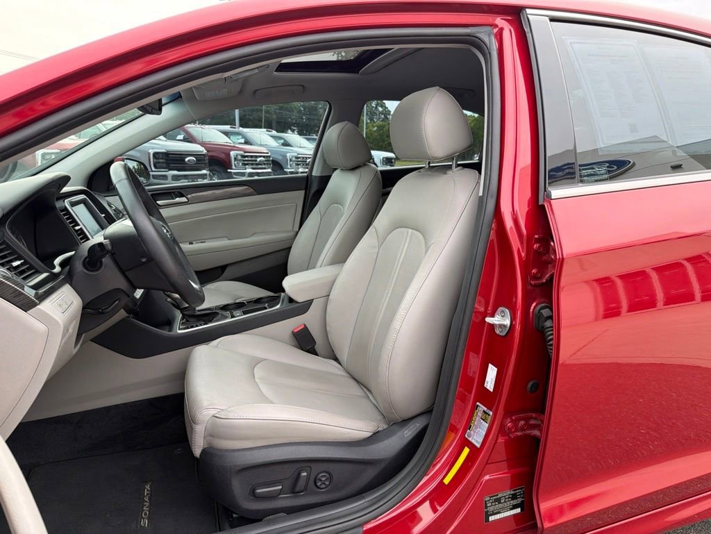 Used 2018 Hyundai Sonata Limited FWD image 10