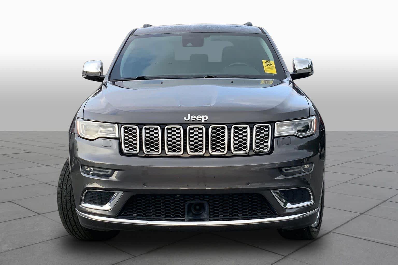 Used 2020 Jeep Grand Cherokee Summit AWD/4WD image 4
