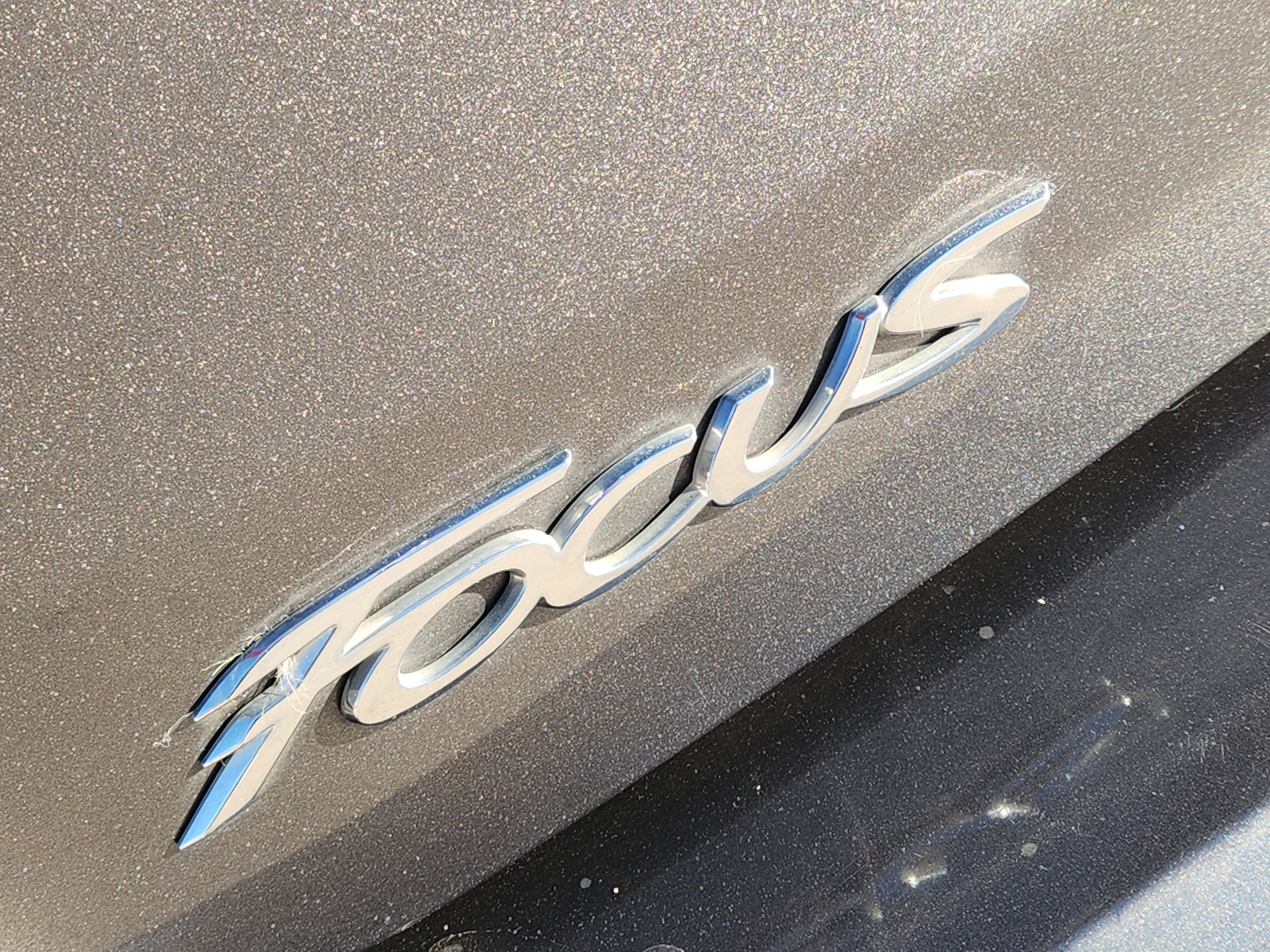 Used 2017 Ford Focus Titanium image 12