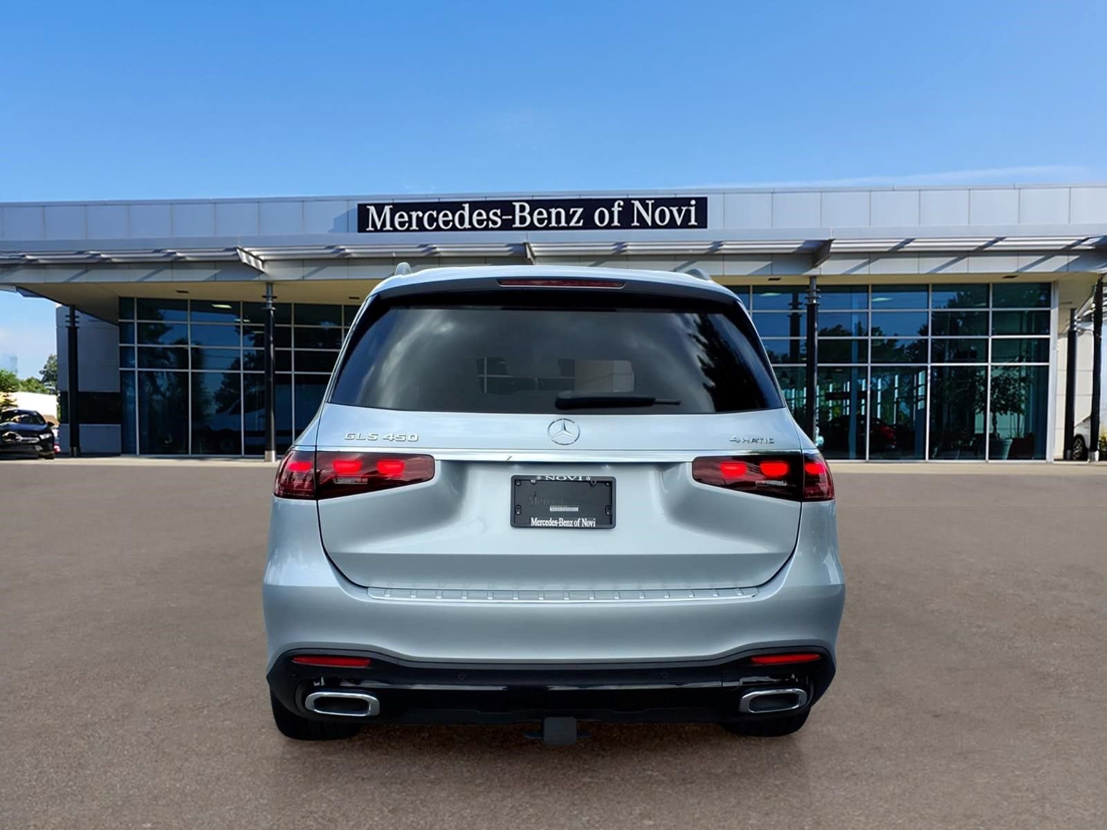 Certified 2024 Mercedes-Benz GLS 450 4MATIC image 4