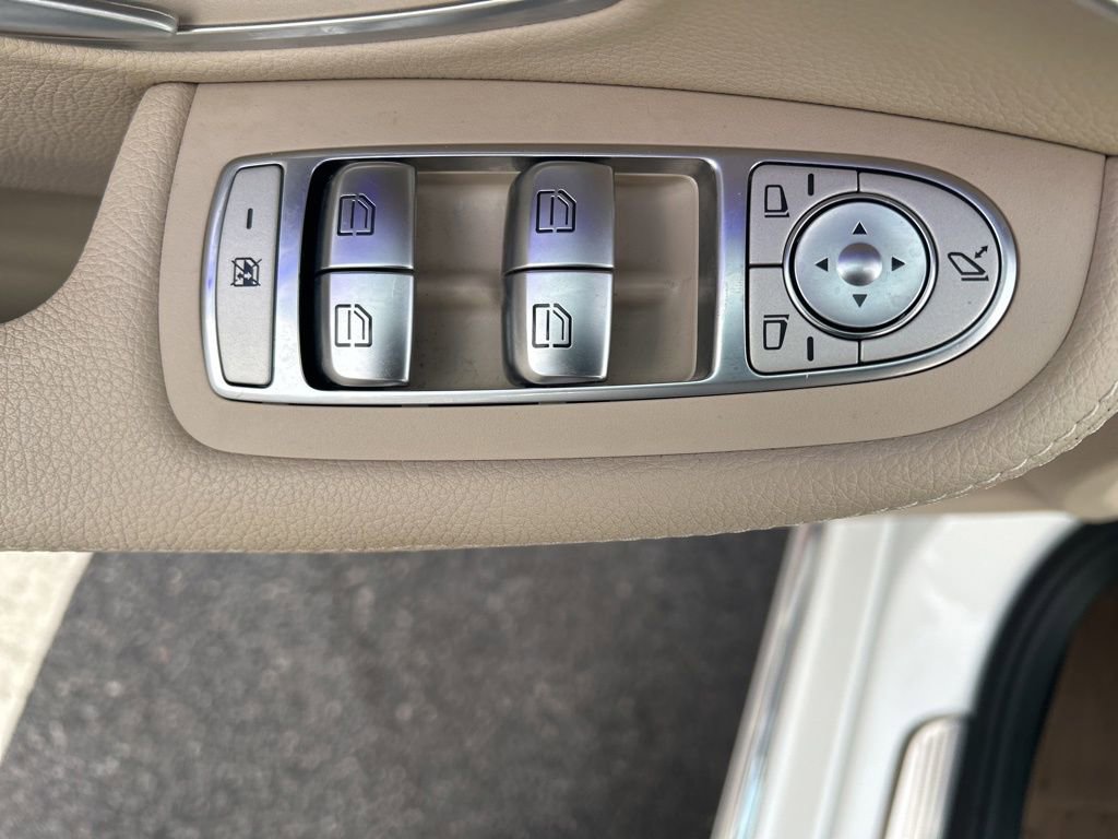 Used 2021 Mercedes-Benz C 300 Sedan image 19