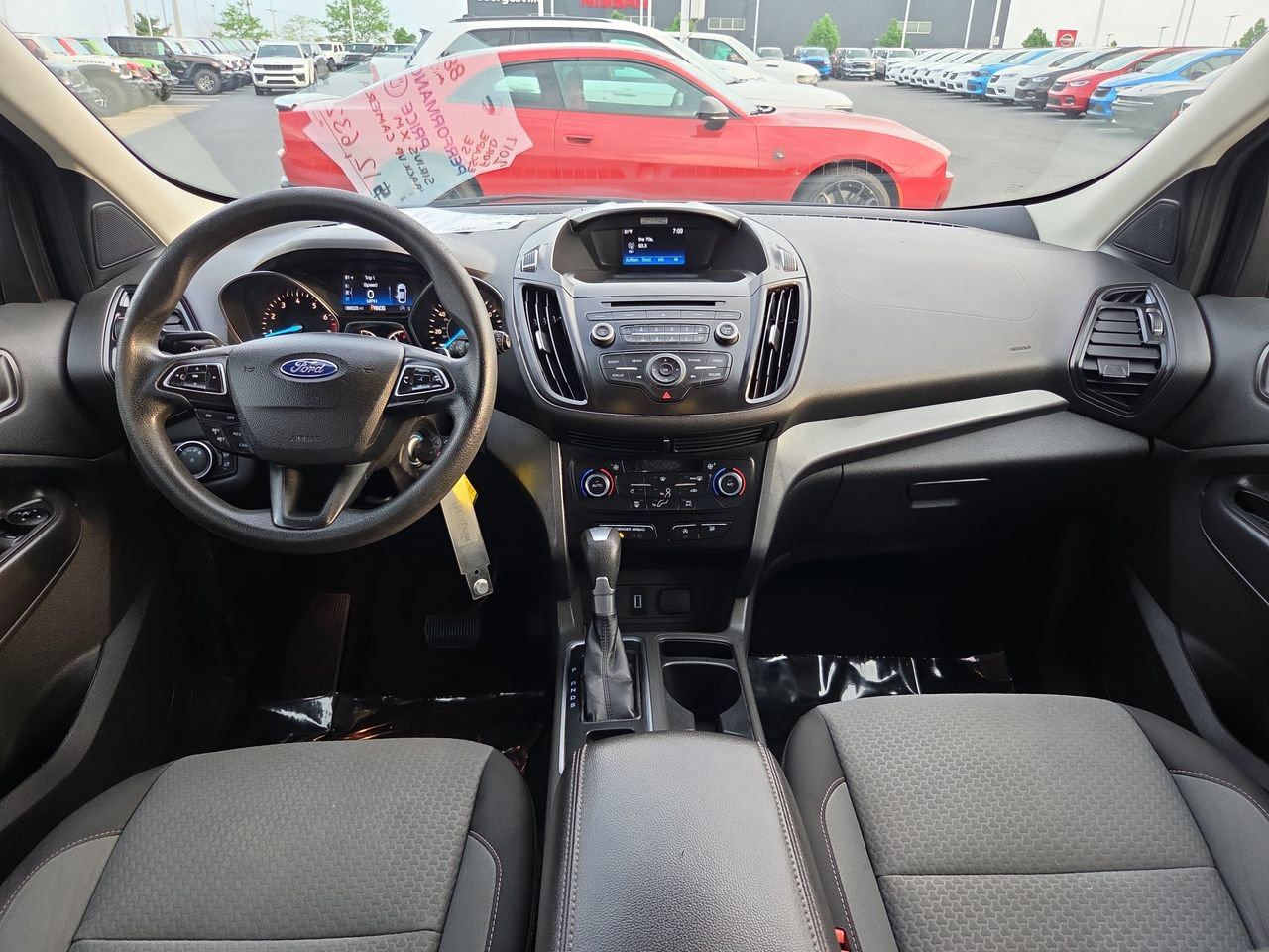 Used 2017 Ford Escape SE FWD image 15