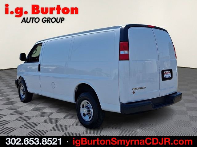Used 2019 Chevrolet Express 2500 w/ Driver Convenience Package image 4