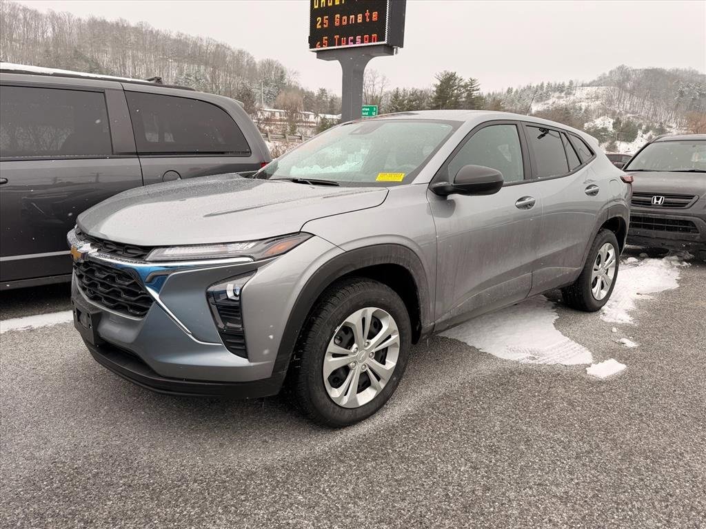 Used 2024 Chevrolet Trax LS