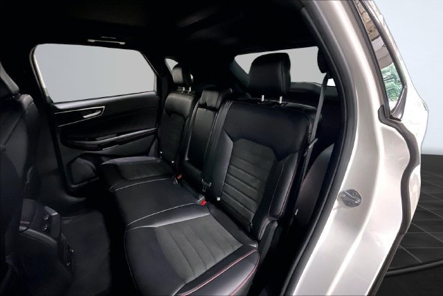 Used 2024 Ford Edge ST-Line AWD/4WD image 28