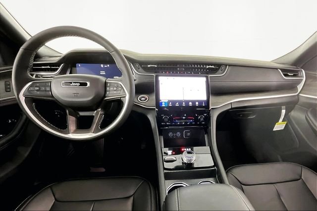 New 2025 Jeep Grand Cherokee L Limited w/ Black Appearance Package image 6