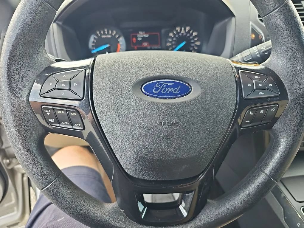 Used 2017 Ford Explorer 4WD image 15