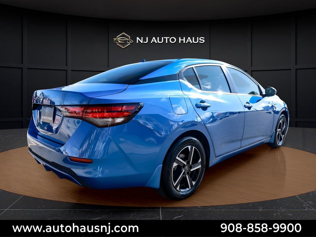 Used 2025 Nissan Sentra SV FWD image 8