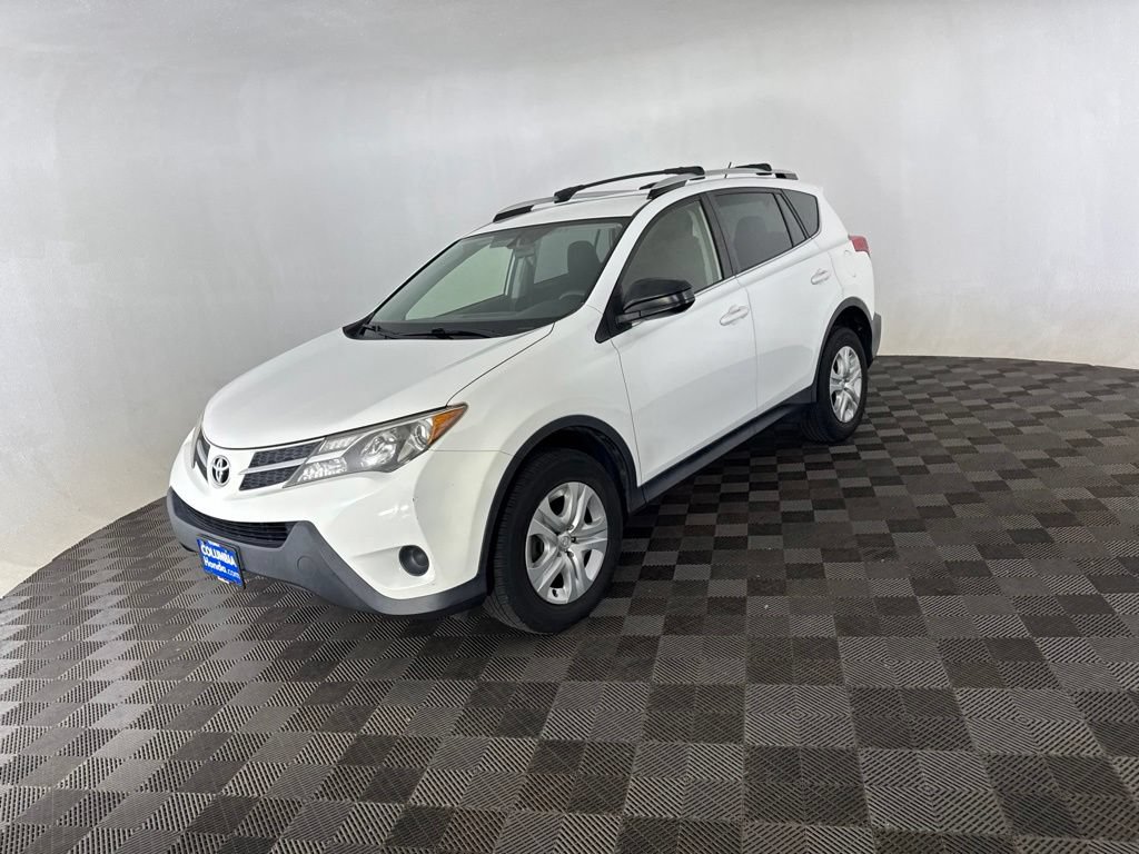 Used 2015 Toyota RAV4 LE AWD/4WD image 3