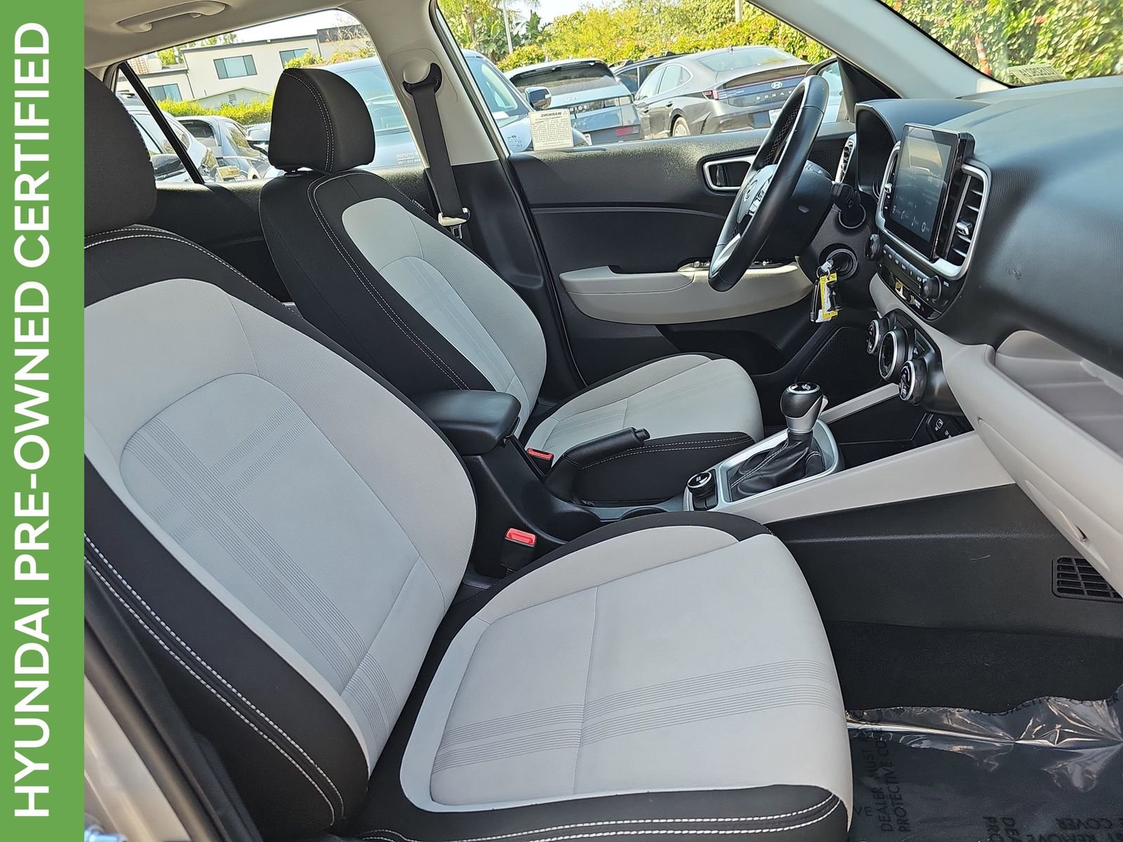 Certified 2023 Hyundai Venue SEL FWD image 10