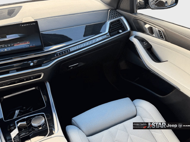 Used 2024 BMW X5 sDrive40i w/ M Sport Package RWD image 17