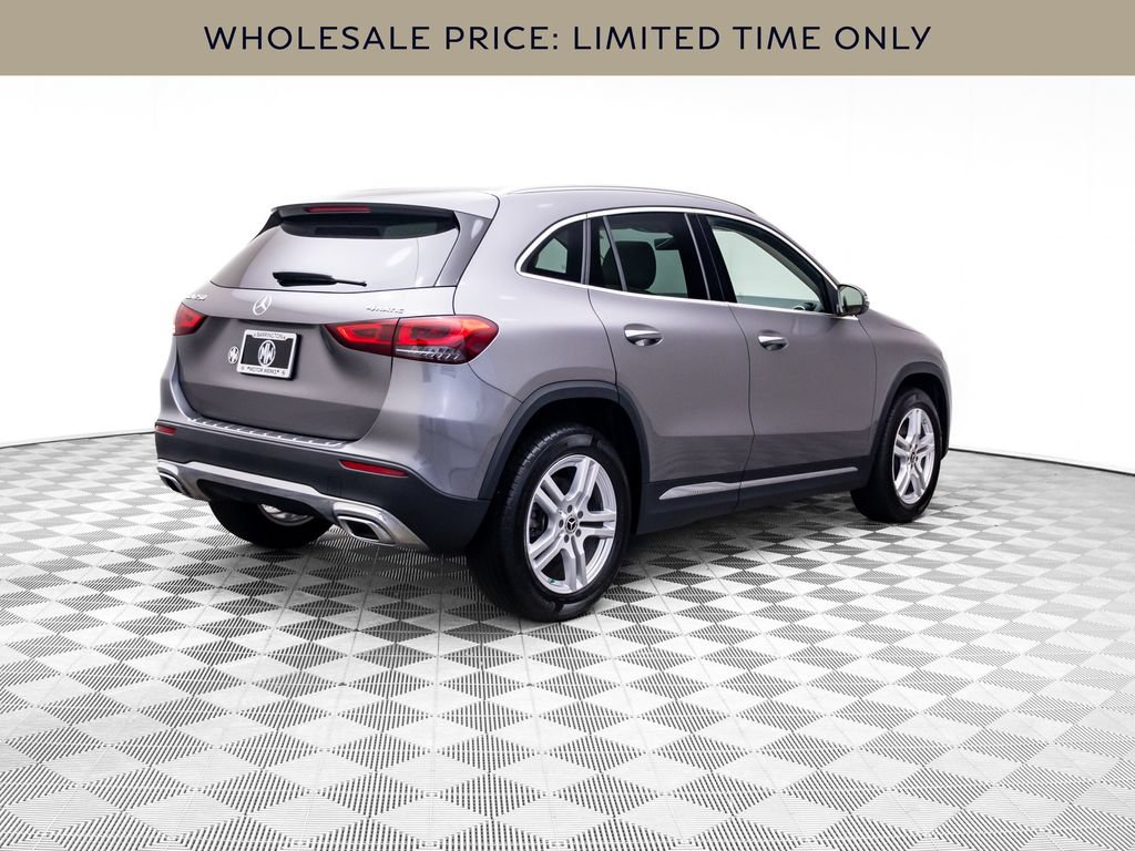 Used 2023 Mercedes-Benz GLA 250 4MATIC w/ Premium Package image 5