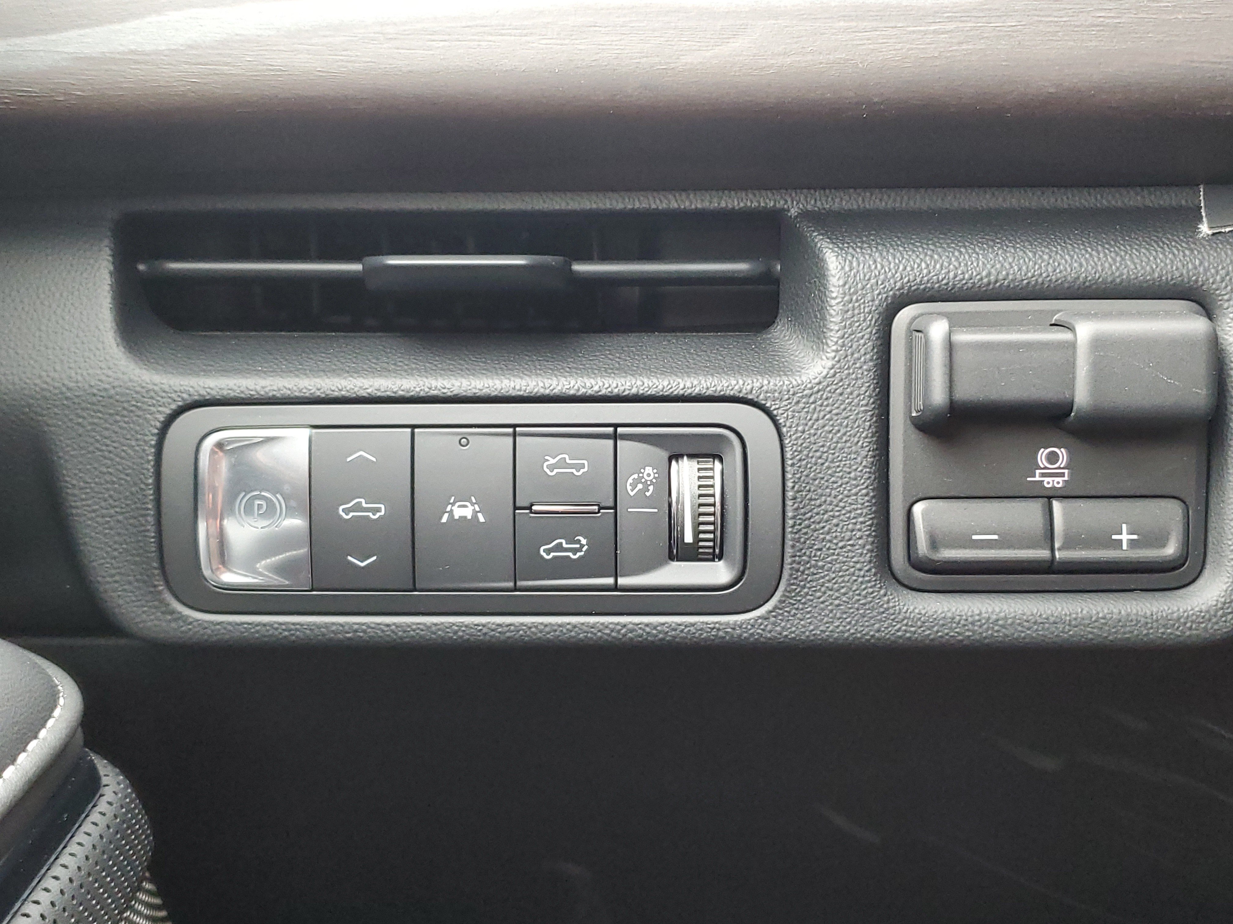 New 2025 GMC Sierra EV Denali AWD/4WD image 25