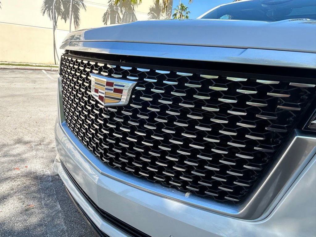 Used 2023 Cadillac Escalade Premium Luxury w/ Performance Package AWD/4WD image 38