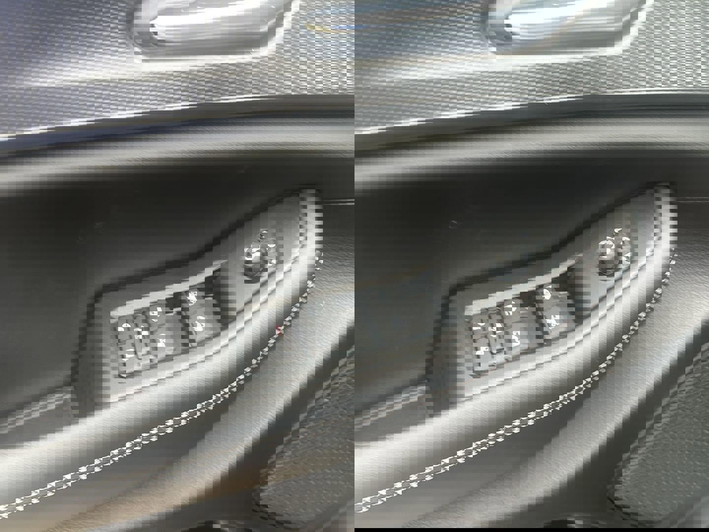 New 2025 Jeep Grand Cherokee L Altitude image 11