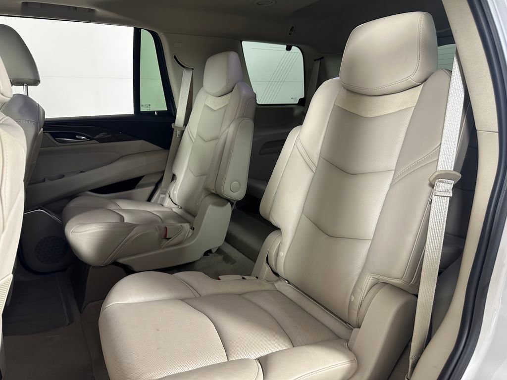 Used 2019 Cadillac Escalade Premium Luxury AWD/4WD image 20