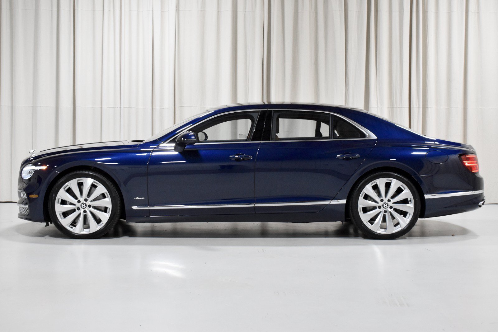 New 2027 Bentley Flying Spur AWD/4WD image 8