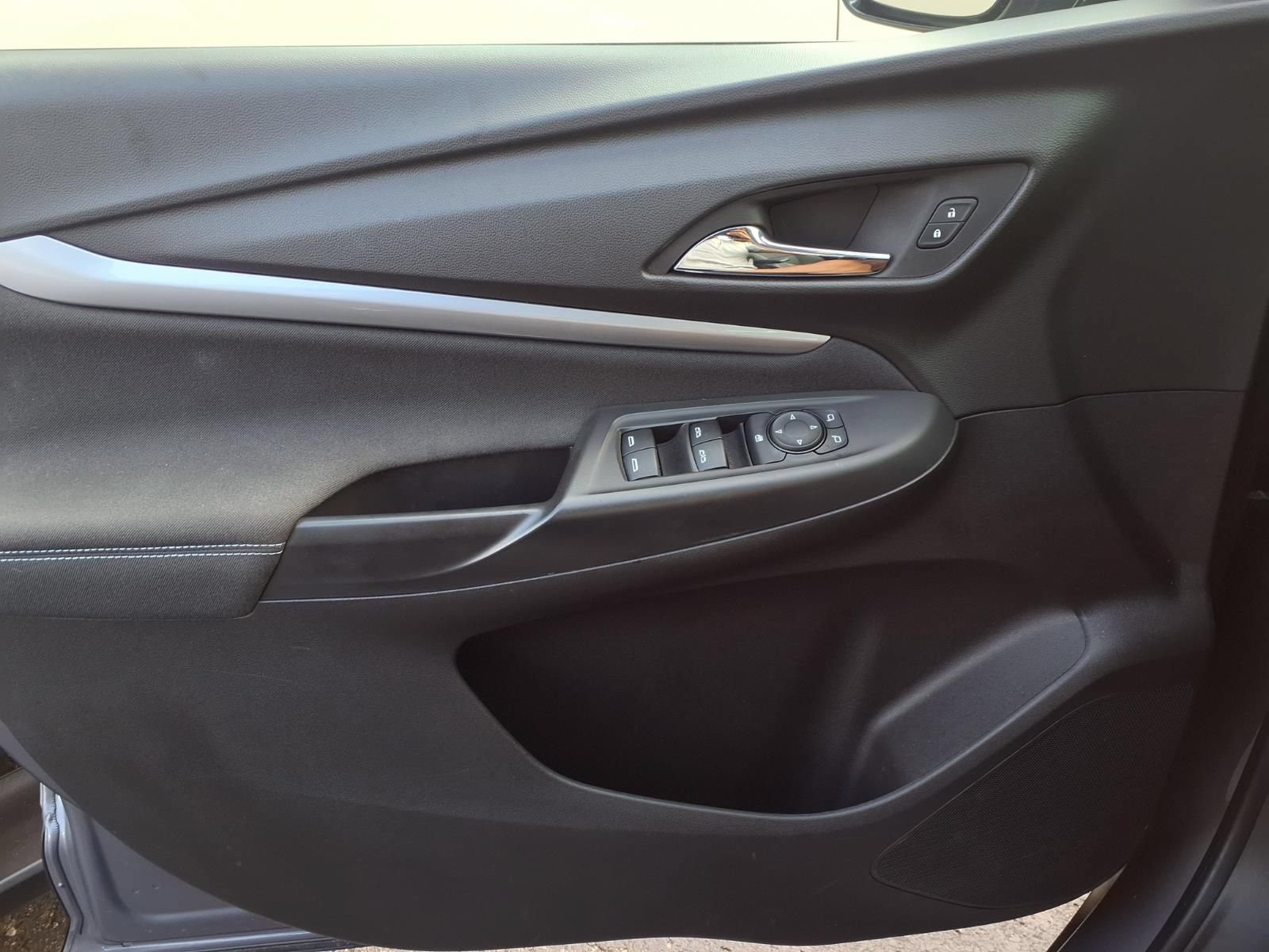 Used 2023 Chevrolet Bolt EUV LT w/ Driver Confidence Package FWD image 18