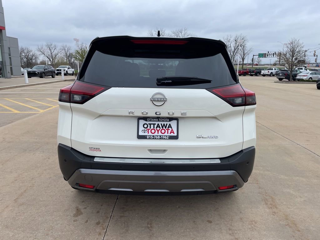 Used 2023 Nissan Rogue SL w/ SL Premium Package image 6